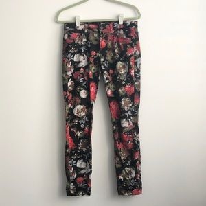 BDG Mid Rise Twig Floral Jeans, Size 28